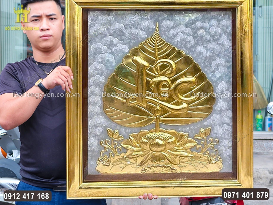 Họa tiết hoa văn được mạ v&agrave;ng 24K sang trọng